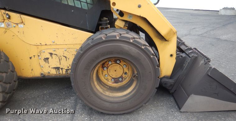 image for item HI9917 2015 Caterpillar 272D2  skid steer loader