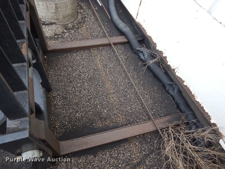 image for item HI9918 48" L skid steer forks