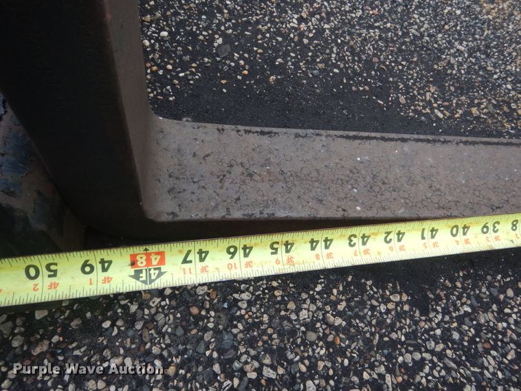 image for item HI9918 48" L skid steer forks