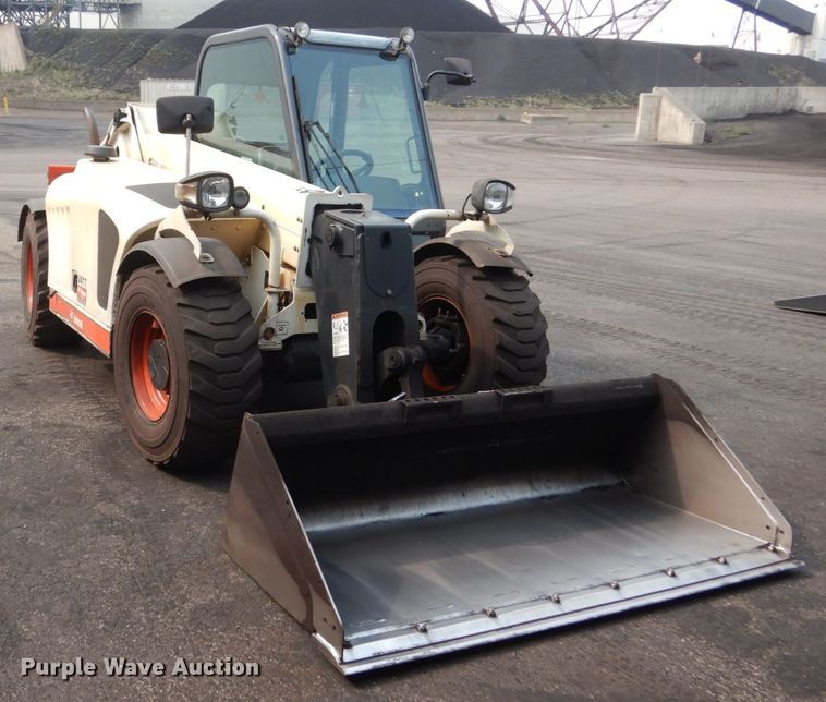 image for item HI9919 2014 Bobcat V417  telehandler