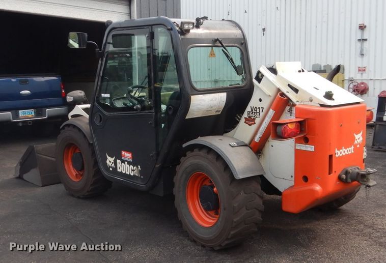 image for item HI9919 2014 Bobcat V417  telehandler