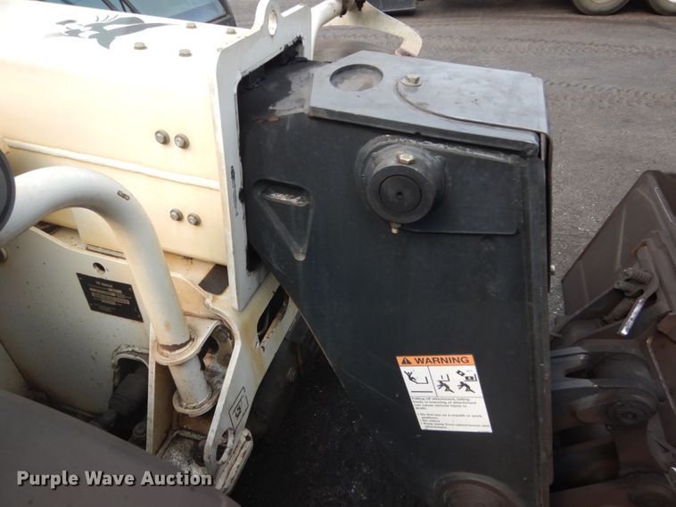 image for item HI9919 2014 Bobcat V417  telehandler