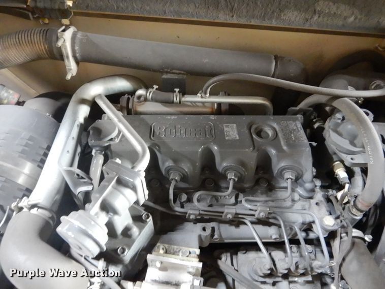 image for item HI9919 2014 Bobcat V417  telehandler