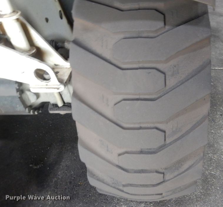 image for item HI9919 2014 Bobcat V417  telehandler