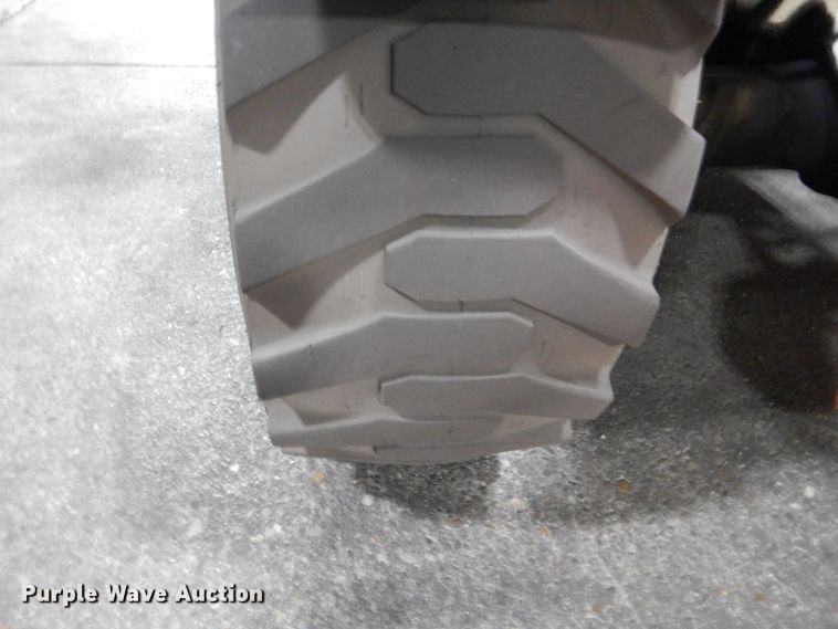 image for item HI9919 2014 Bobcat V417  telehandler