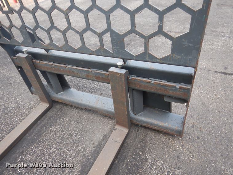 image for item HI9919 2014 Bobcat V417  telehandler