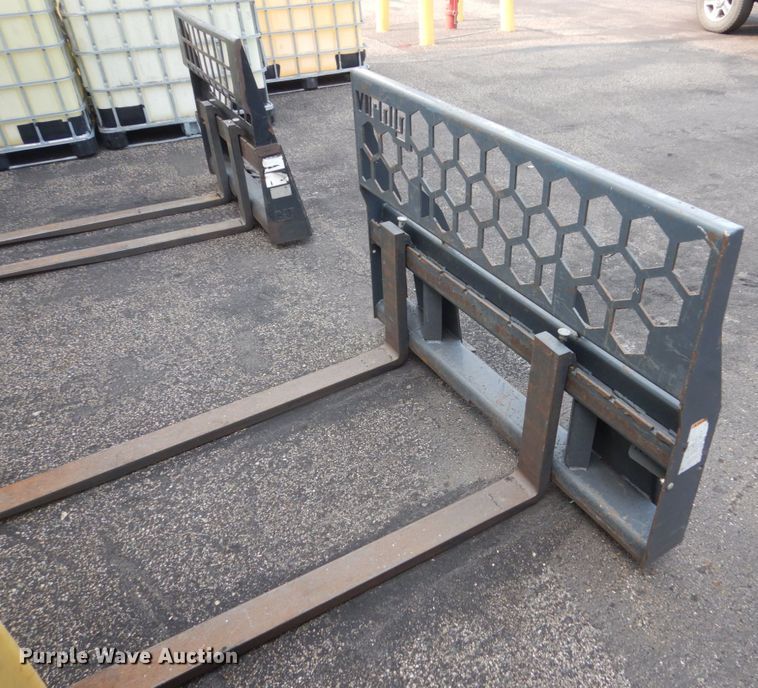 image for item HI9919 2014 Bobcat V417  telehandler