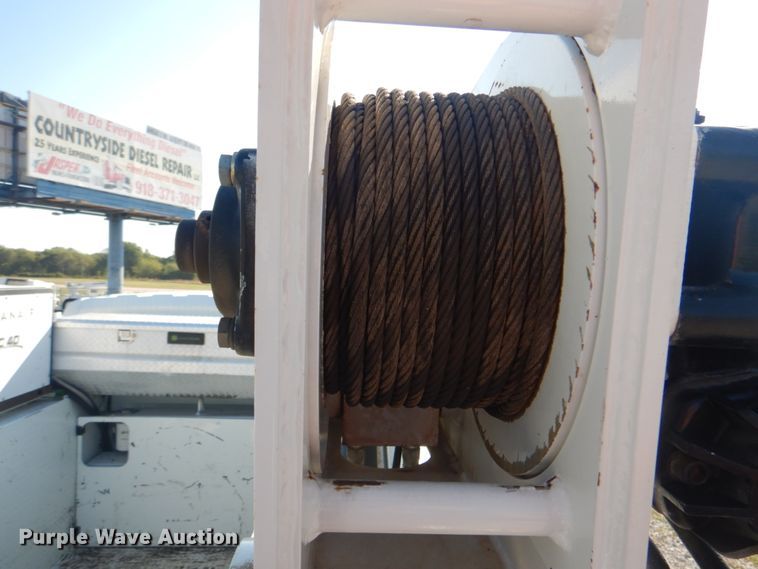 image for item HT9463 2005 International 4300  utility / service truck