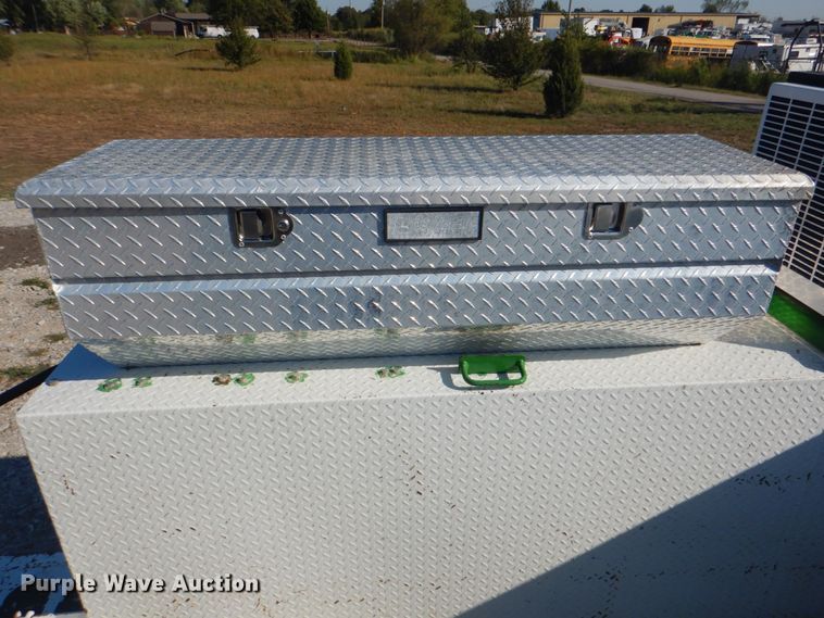 image for item HT9463 2005 International 4300  utility / service truck