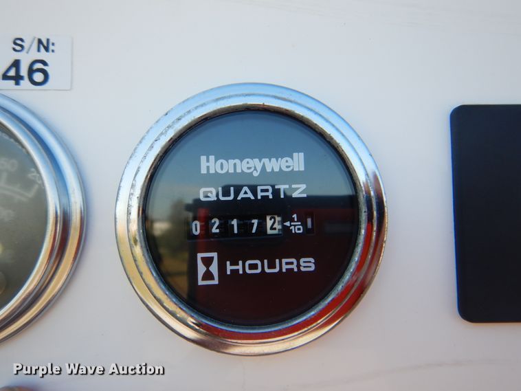 image for item HT9463 2005 International 4300  utility / service truck