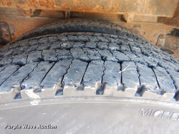 image for item HT9463 2005 International 4300  utility / service truck