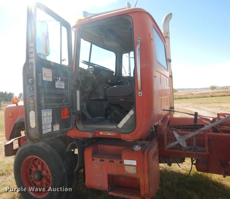 image for item HU9306 1994 Mack DM6900  ready mix truck