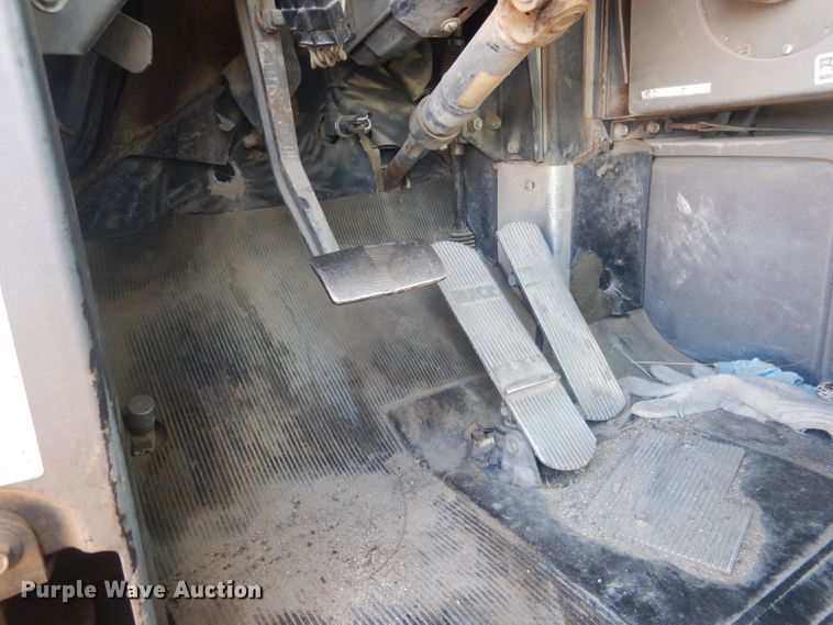 image for item HU9306 1994 Mack DM6900  ready mix truck