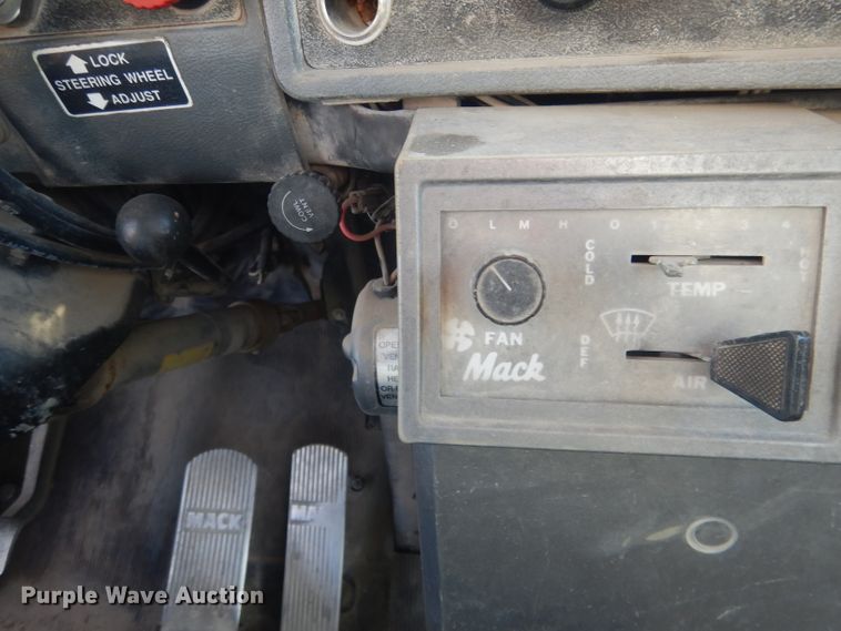 image for item HU9306 1994 Mack DM6900  ready mix truck