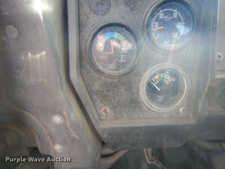 image for item HU9306 1994 Mack DM6900  ready mix truck