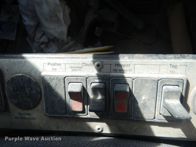 image for item HU9306 1994 Mack DM6900  ready mix truck