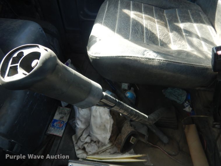 image for item HU9306 1994 Mack DM6900  ready mix truck