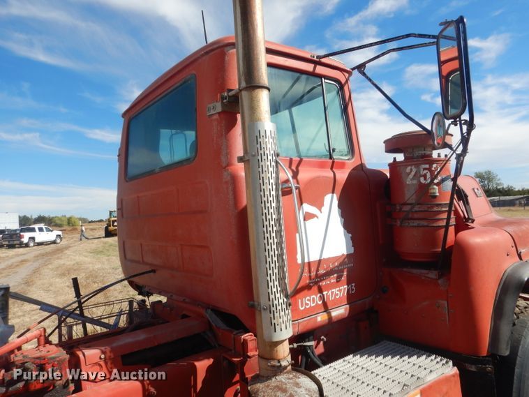 image for item HU9306 1994 Mack DM6900  ready mix truck