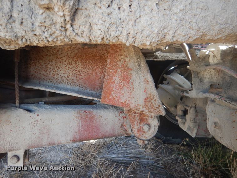 image for item HU9306 1994 Mack DM6900  ready mix truck