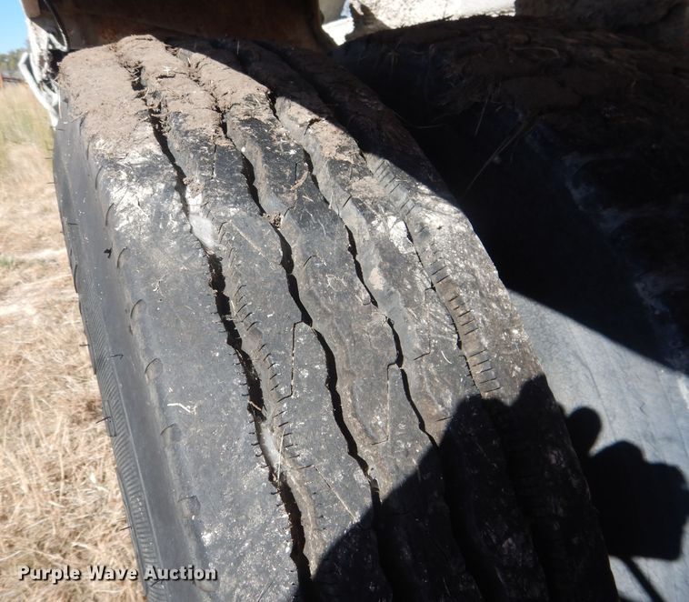 image for item HU9306 1994 Mack DM6900  ready mix truck