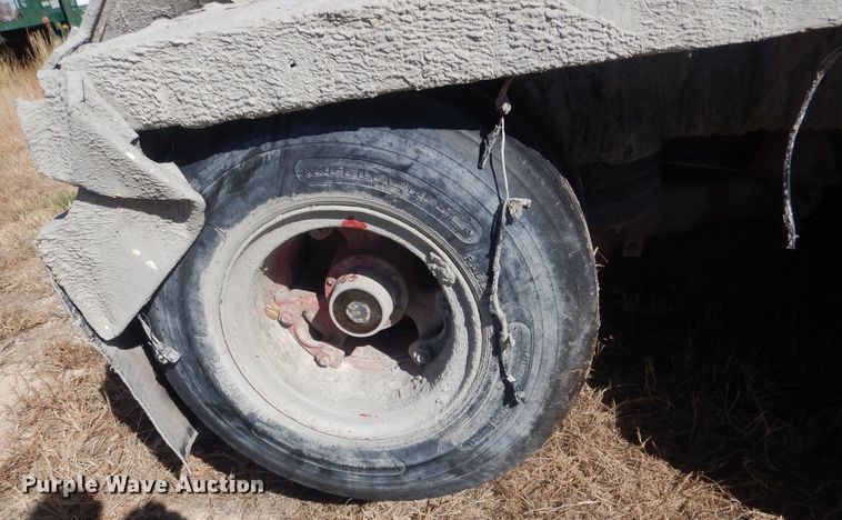 image for item HU9306 1994 Mack DM6900  ready mix truck