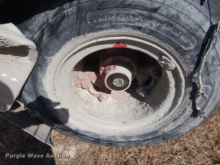 image for item HU9306 1994 Mack DM6900  ready mix truck