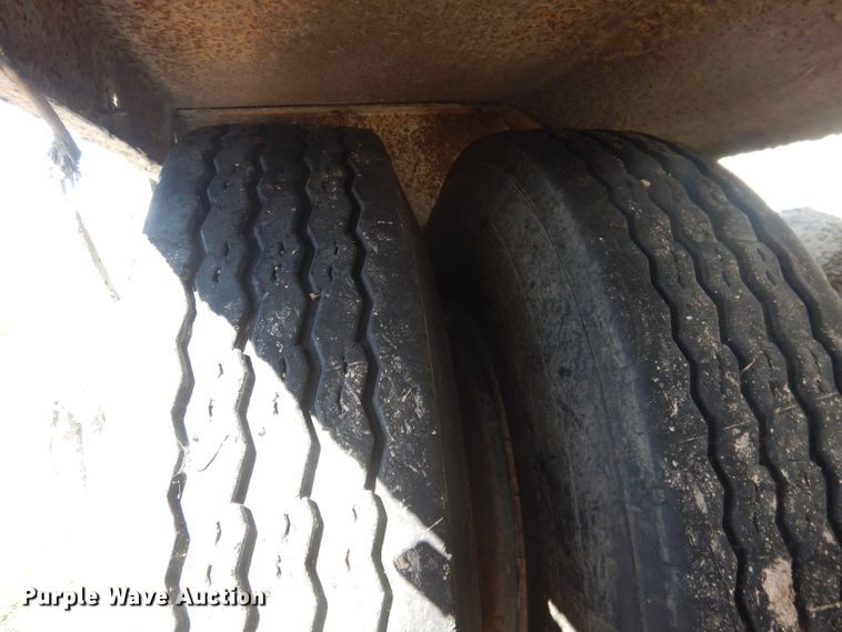 image for item HU9306 1994 Mack DM6900  ready mix truck