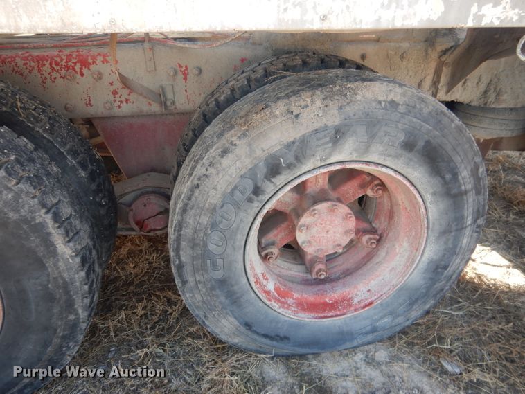 image for item HU9306 1994 Mack DM6900  ready mix truck