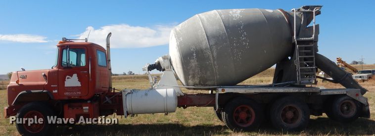 image for item HU9306 1994 Mack DM6900  ready mix truck