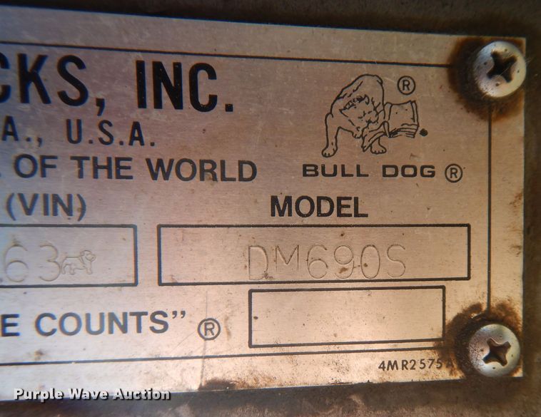 image for item HU9306 1994 Mack DM6900  ready mix truck