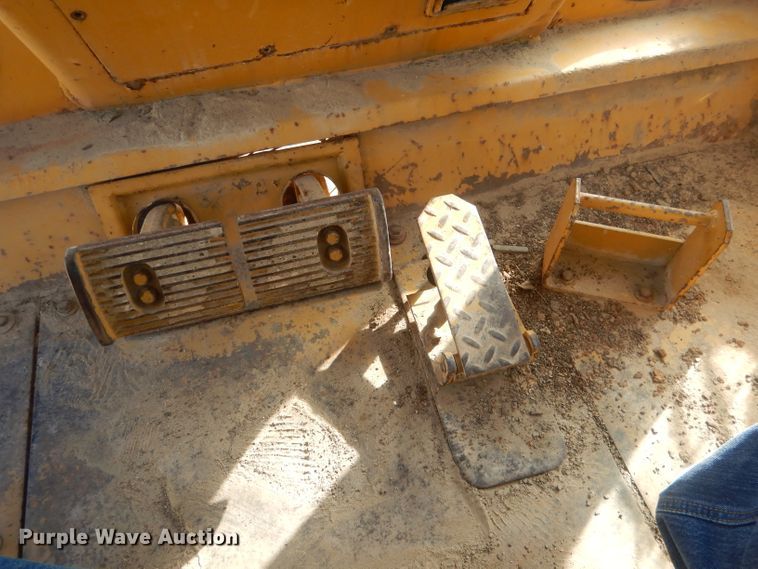 image for item HU9309 Fiat-Allis 21C  dozer