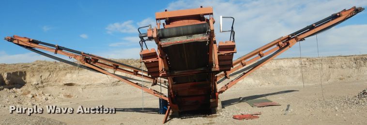 image for item HU9310 2007 Extec S3  screening plant