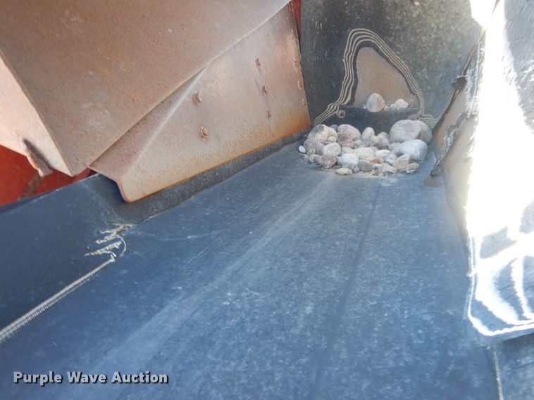 image for item HU9310 2007 Extec S3  screening plant