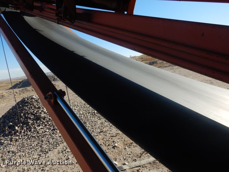 image for item HU9310 2007 Extec S3  screening plant