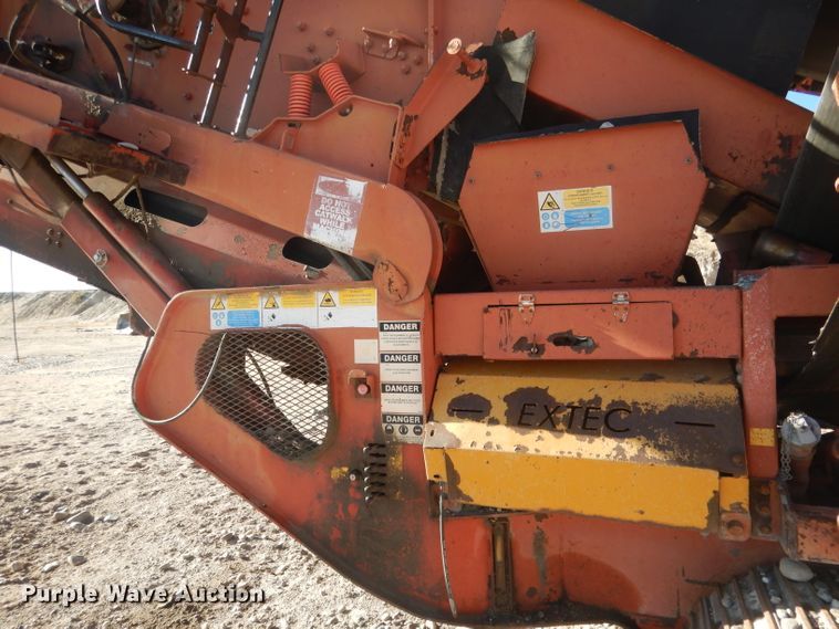 image for item HU9310 2007 Extec S3  screening plant