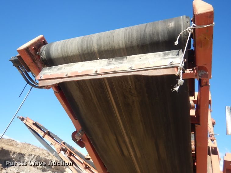 image for item HU9310 2007 Extec S3  screening plant