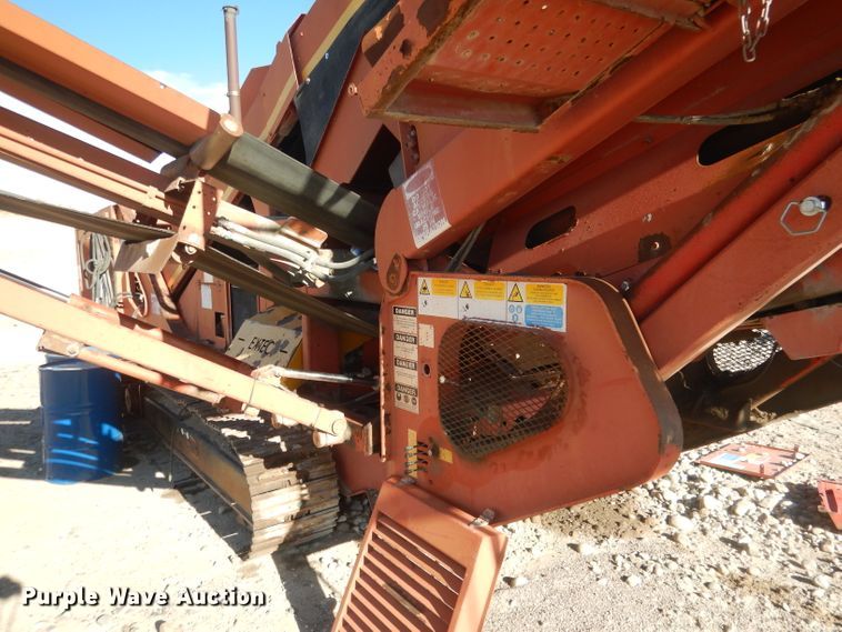 image for item HU9310 2007 Extec S3  screening plant