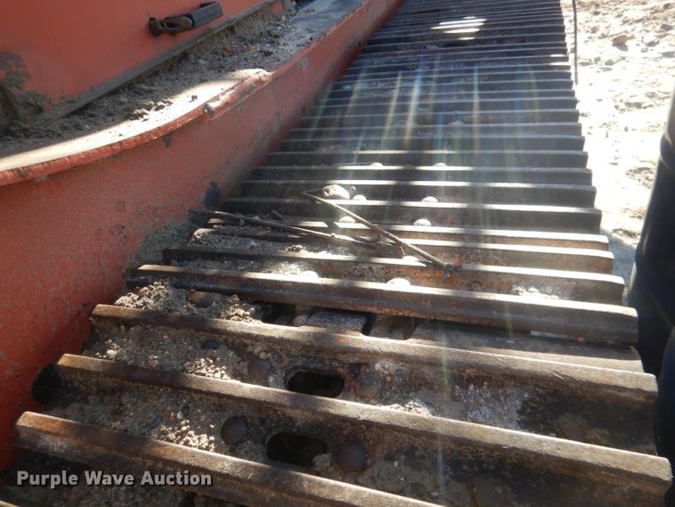 image for item HU9310 2007 Extec S3  screening plant