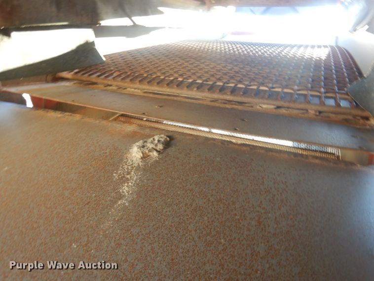 image for item HU9310 2007 Extec S3  screening plant