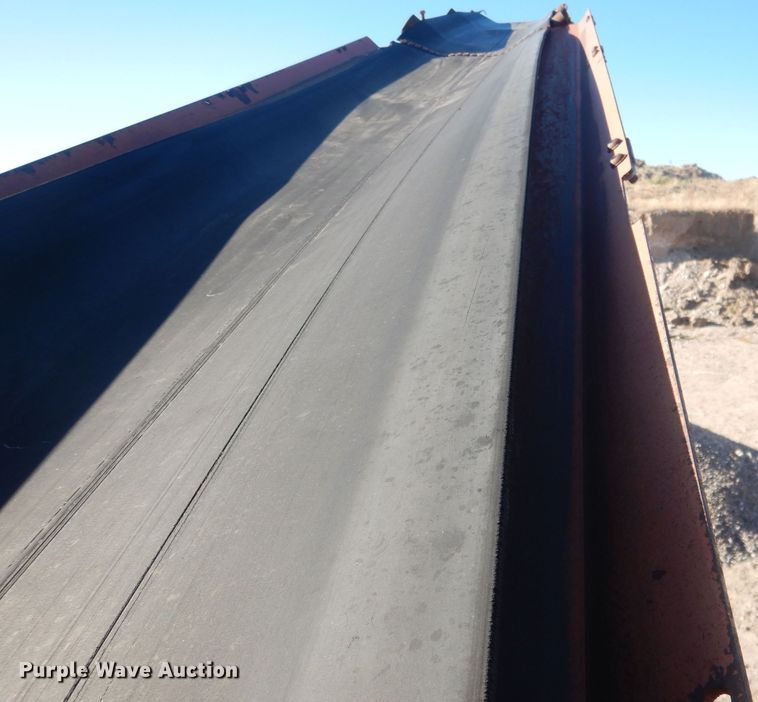 image for item HU9310 2007 Extec S3  screening plant