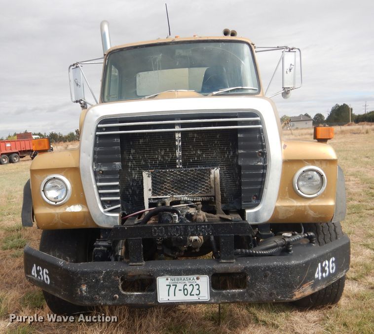 image for item HU9313 1985 Ford LT9000  ready mix truck