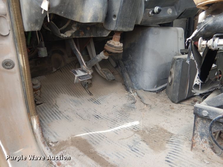 image for item HU9313 1985 Ford LT9000  ready mix truck