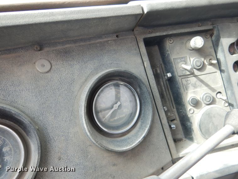 image for item HU9313 1985 Ford LT9000  ready mix truck