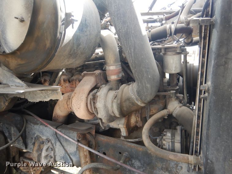 image for item HU9313 1985 Ford LT9000  ready mix truck