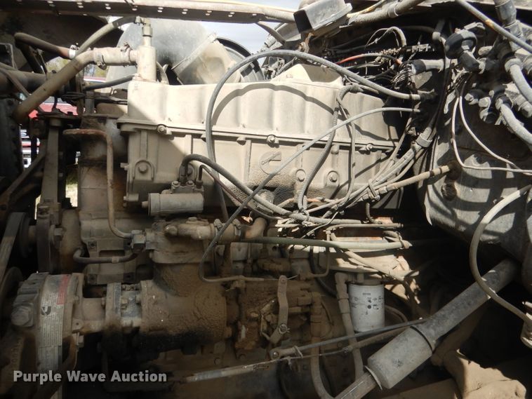 image for item HU9313 1985 Ford LT9000  ready mix truck