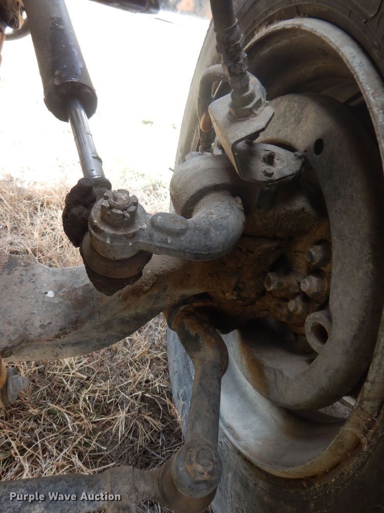 image for item HU9313 1985 Ford LT9000  ready mix truck