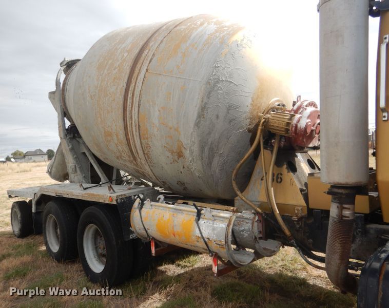 image for item HU9313 1985 Ford LT9000  ready mix truck