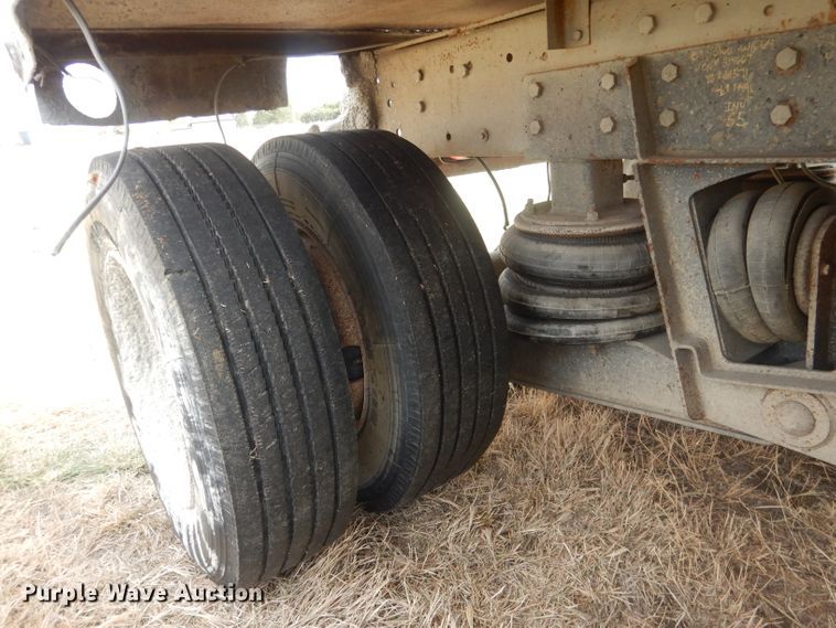 image for item HU9313 1985 Ford LT9000  ready mix truck