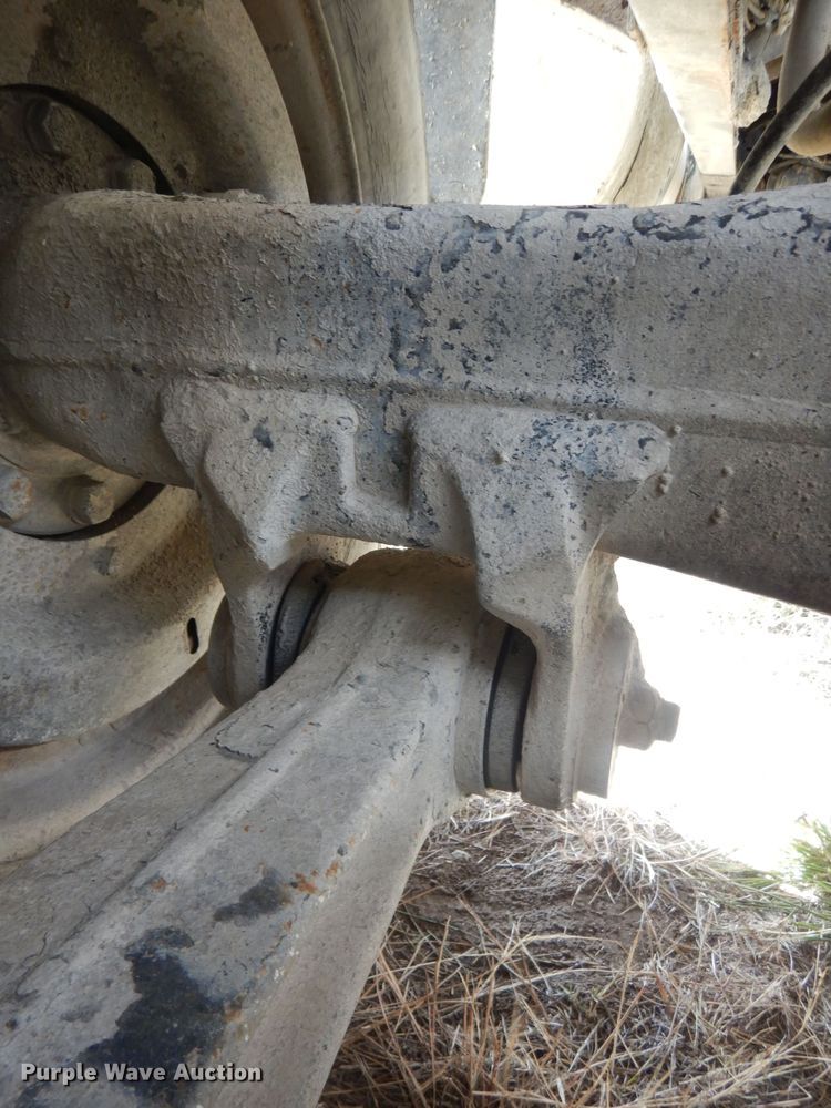 image for item HU9313 1985 Ford LT9000  ready mix truck