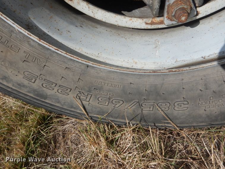 image for item HU9313 1985 Ford LT9000  ready mix truck